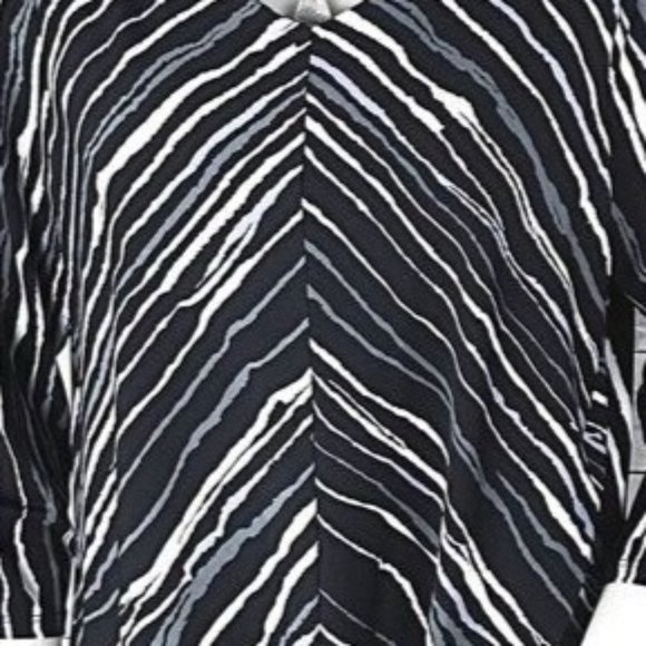 Bob Mackie Black Gray White V-Neck Wearable Art Striped Tunic Medium - Picture 3 of 6